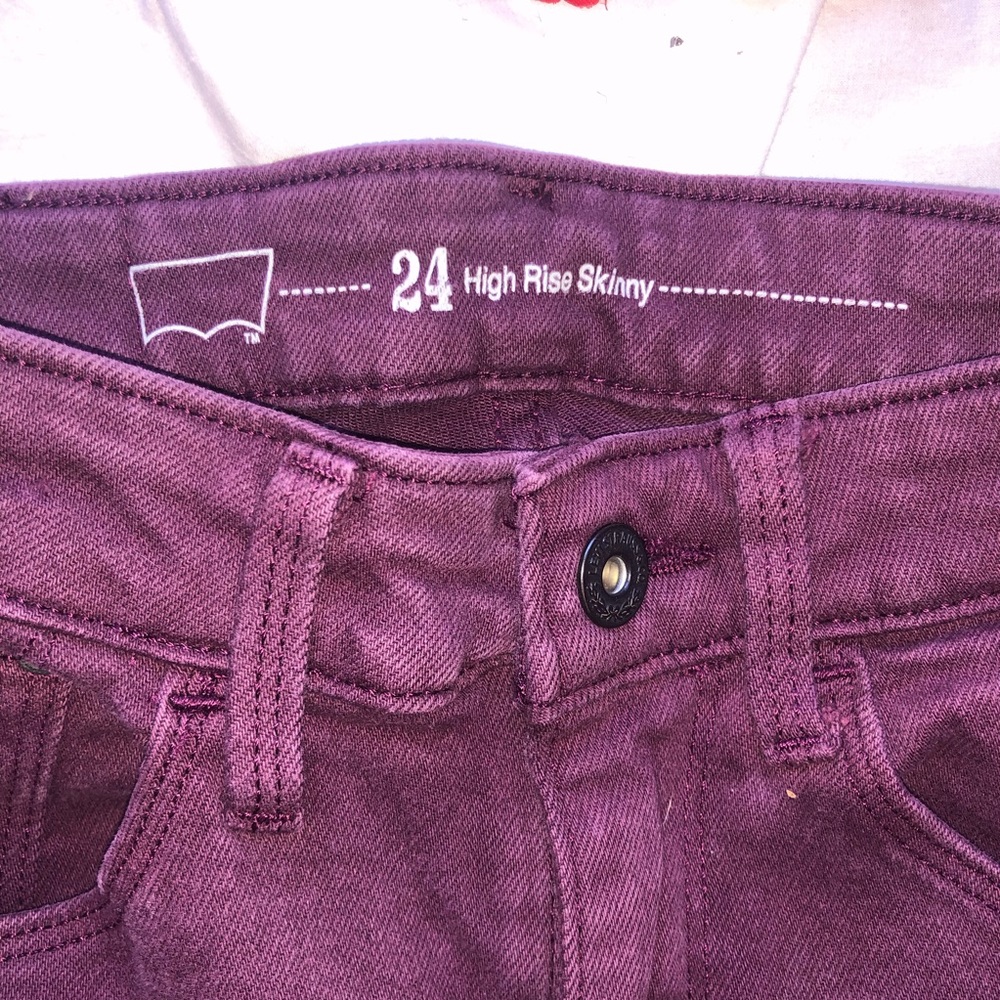 Levi’s 721 High Waisted Jeans - Picture 6 of 8